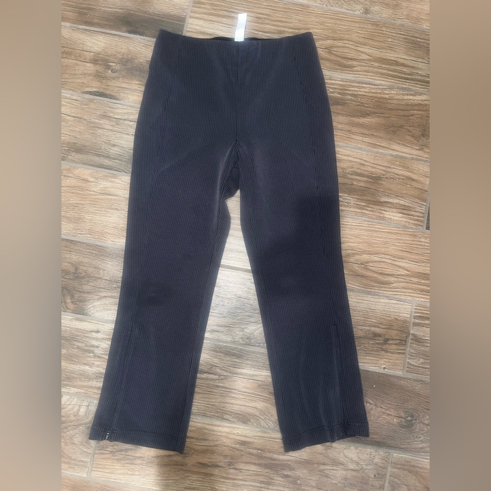 lululemon Ribbed Softstreme Zip-Leg High-Rise Cropped Pant - Picture 3 of 6